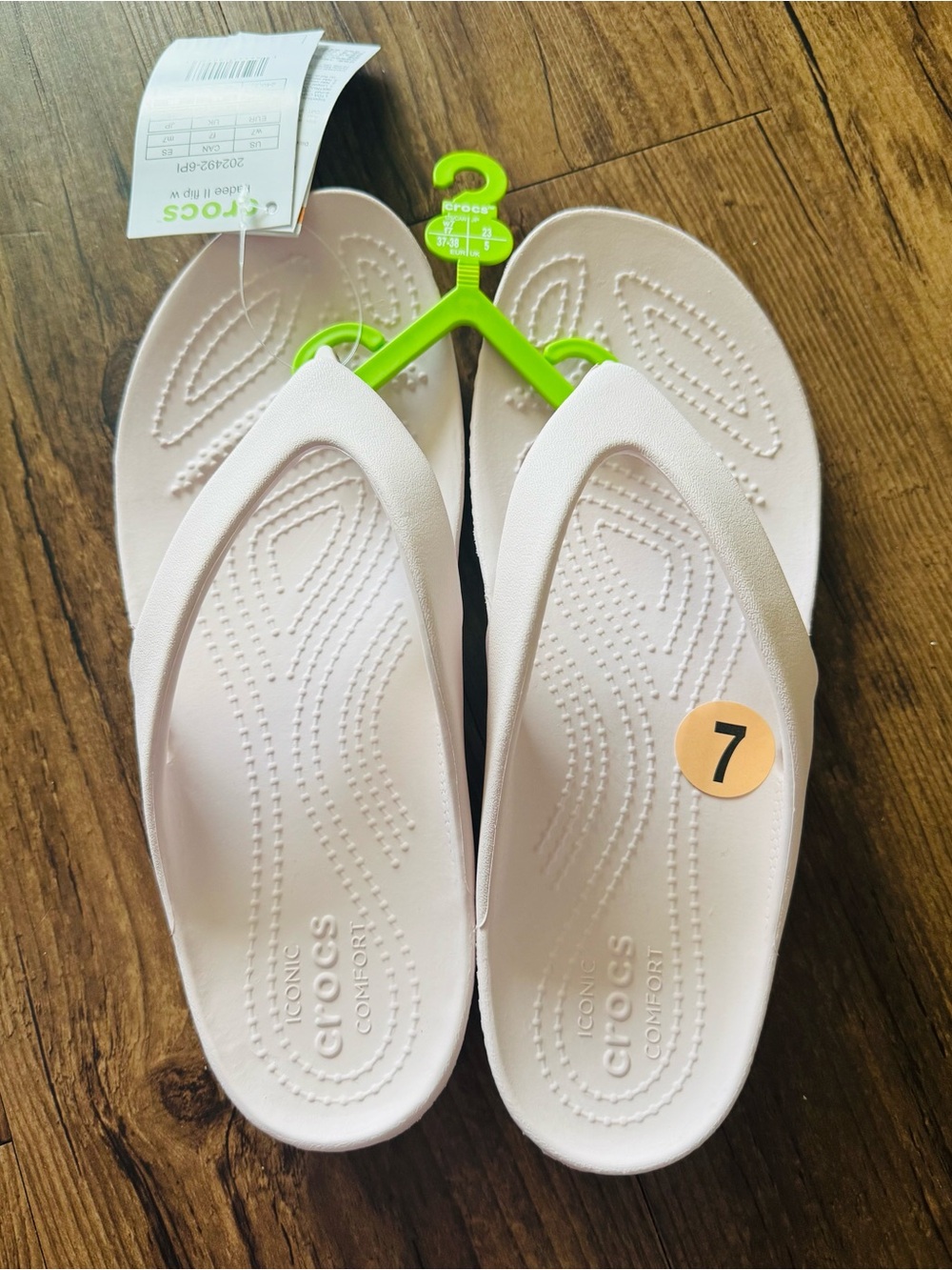 CROCS Women's Light Pink Cushioned Flip Sandals